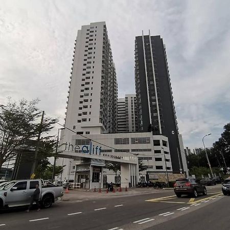 Aliff Residences 艾麗軒 Джохор-Бару Экстерьер фото